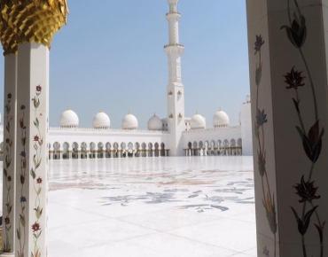 Dubai - Abu Dhabi